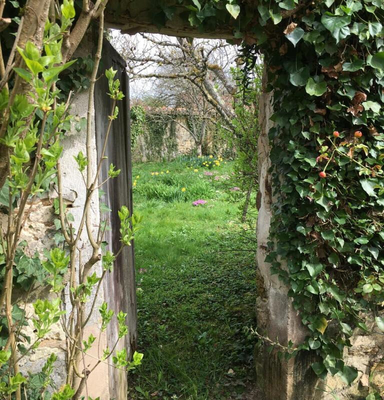 Ancien corps de ferme de 6 pièces et 154 m2 env. , parcelle terrain divisible !