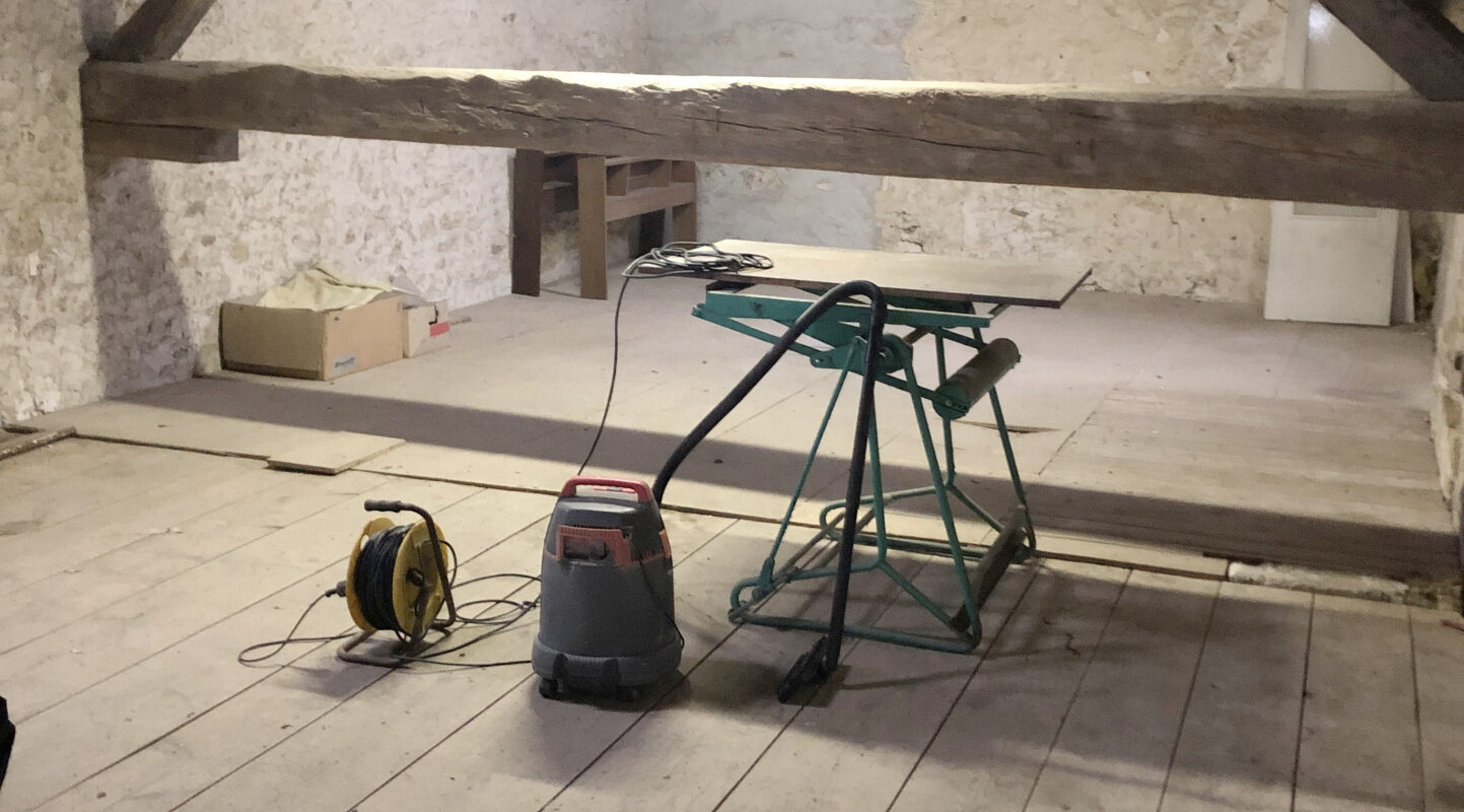 Ancien corps de ferme de 6 pièces et 154 m2 env. , parcelle terrain divisible !