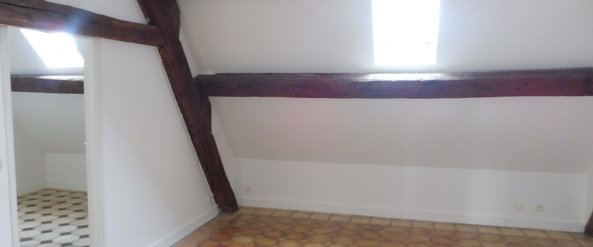 APPARTEMENT 4 pièces 62 m2 (86 m2 au sol) avec parking