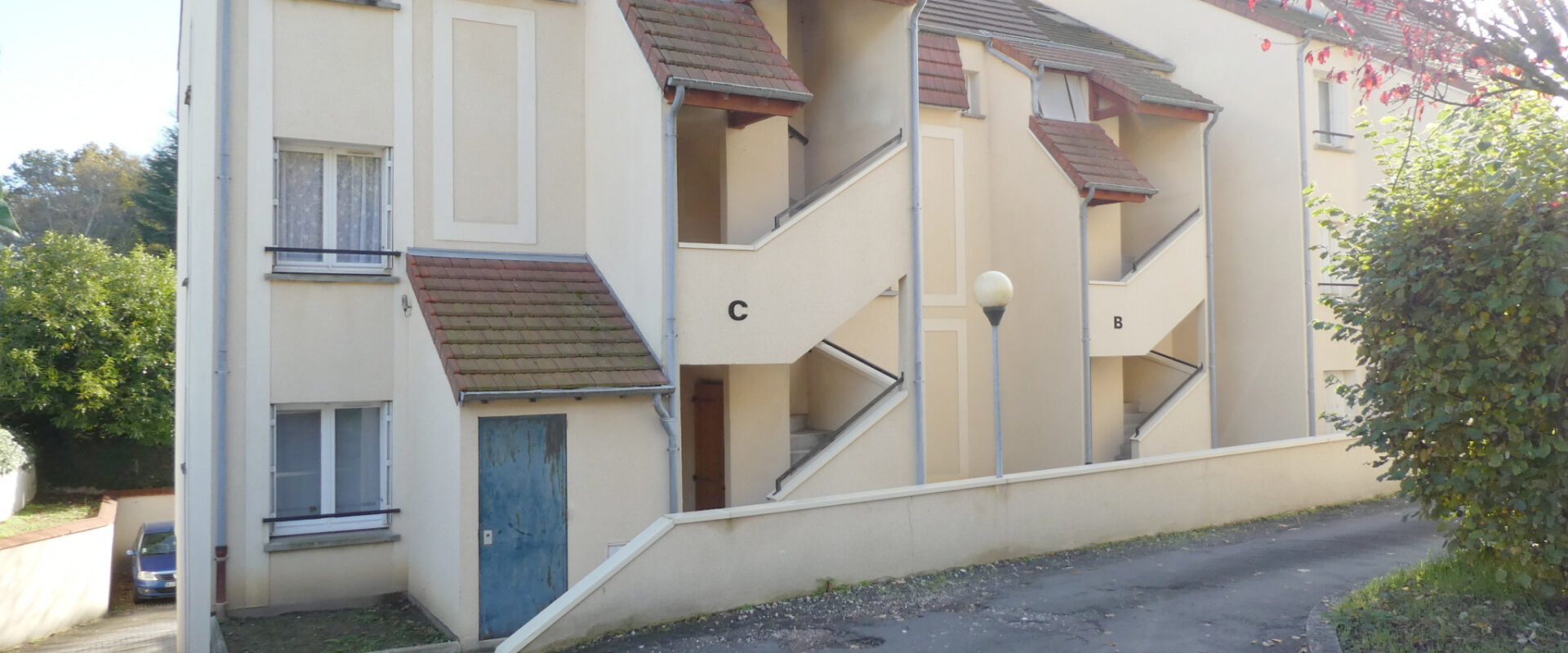 APPARTEMENT 2 PIÈCES AVEC GARAGE DOUBLE