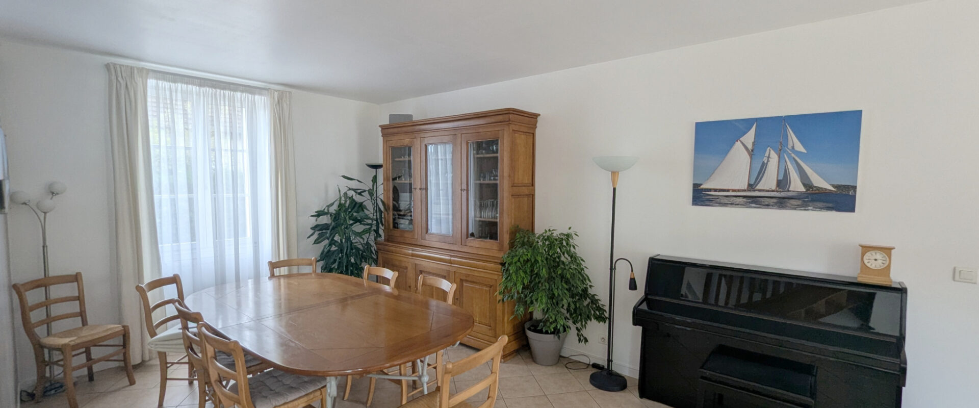 Le charme de l’ancien, maison 7 pièces et 210 m2 env.