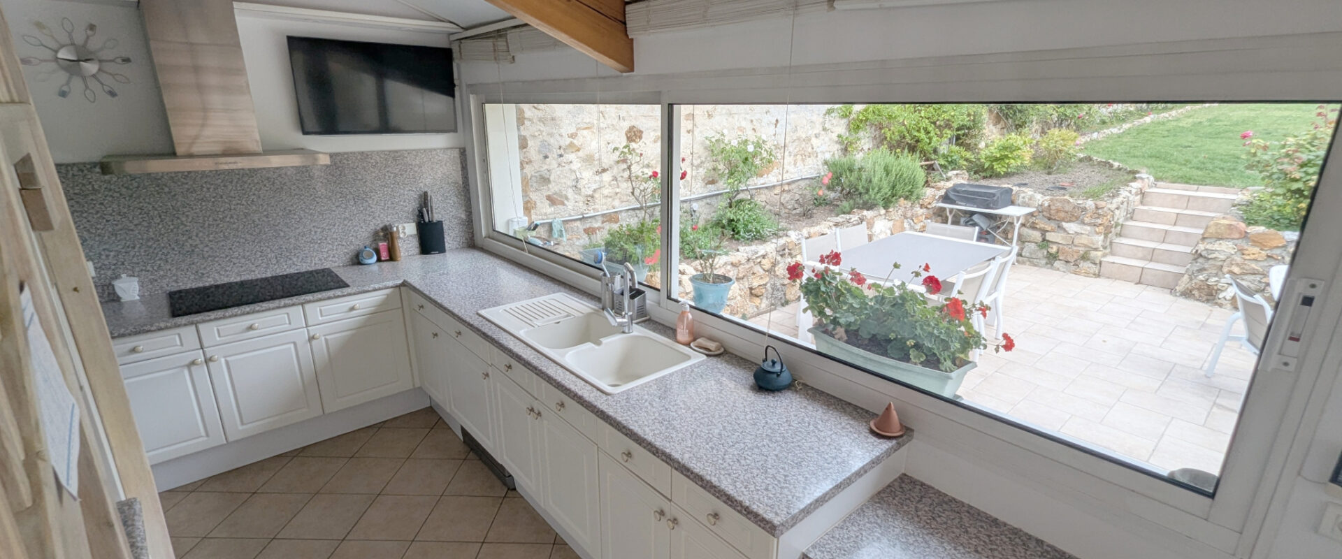 Le charme de l’ancien, maison 7 pièces et 210 m2 env.