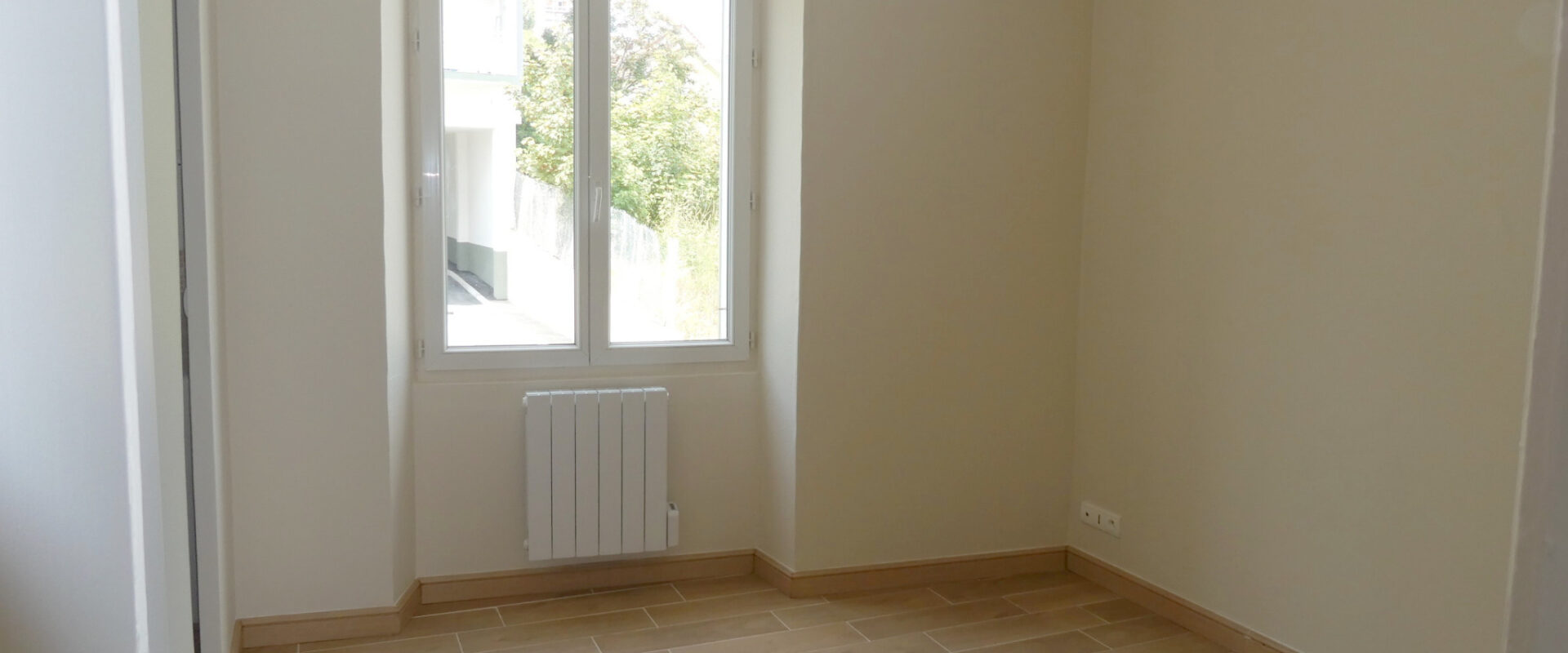 PETIT 2 PIÈCES 24,7 m2 à AVON (77)