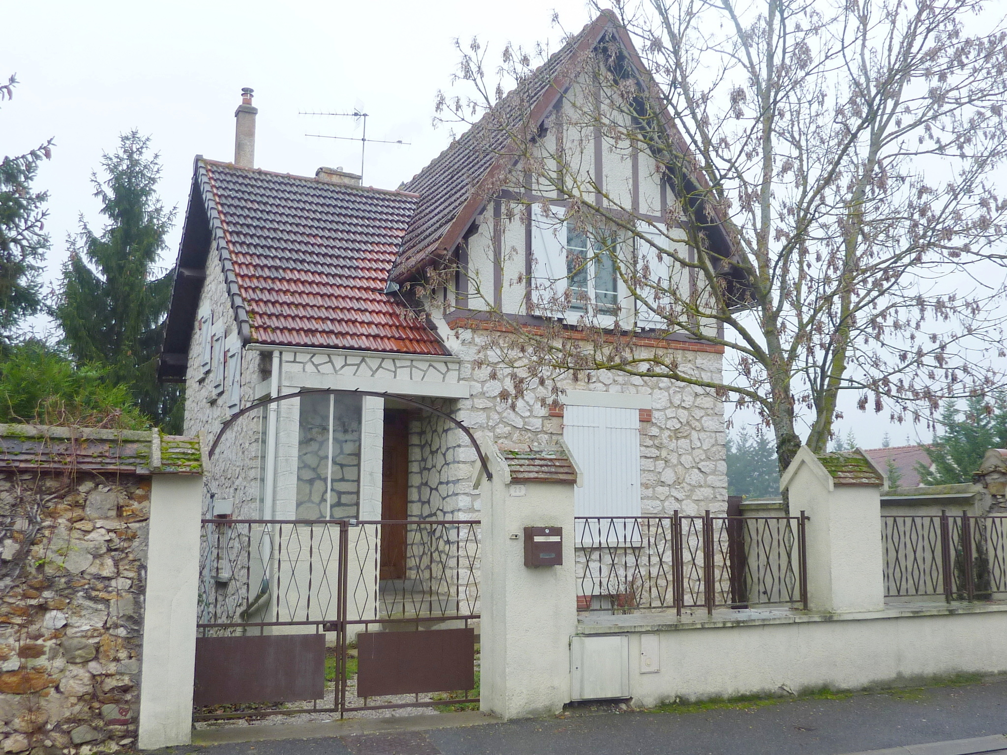Maison 4 pièces 71 m2 avec jardin à Samoreau (77)