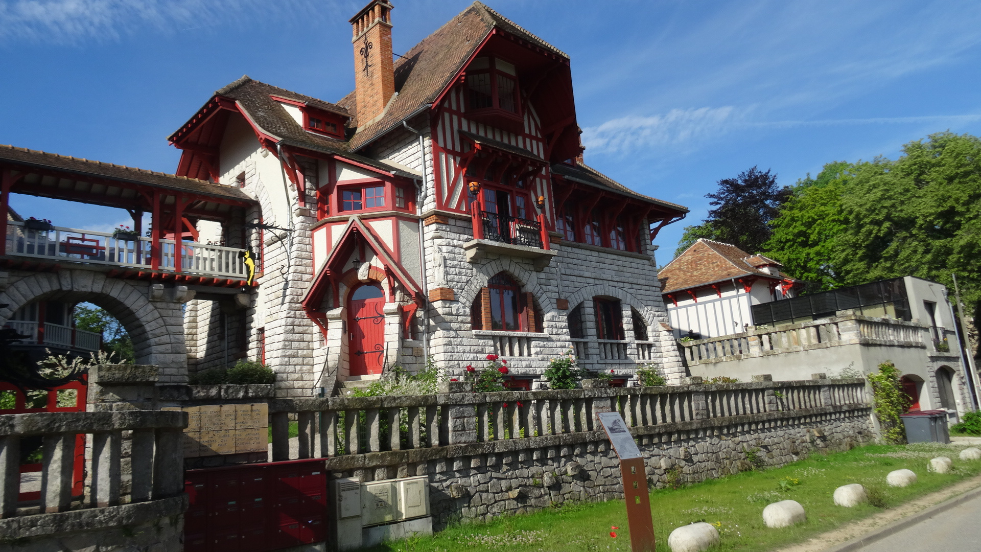 Appartement 2 pièces 29 m2 avec jardin et parking