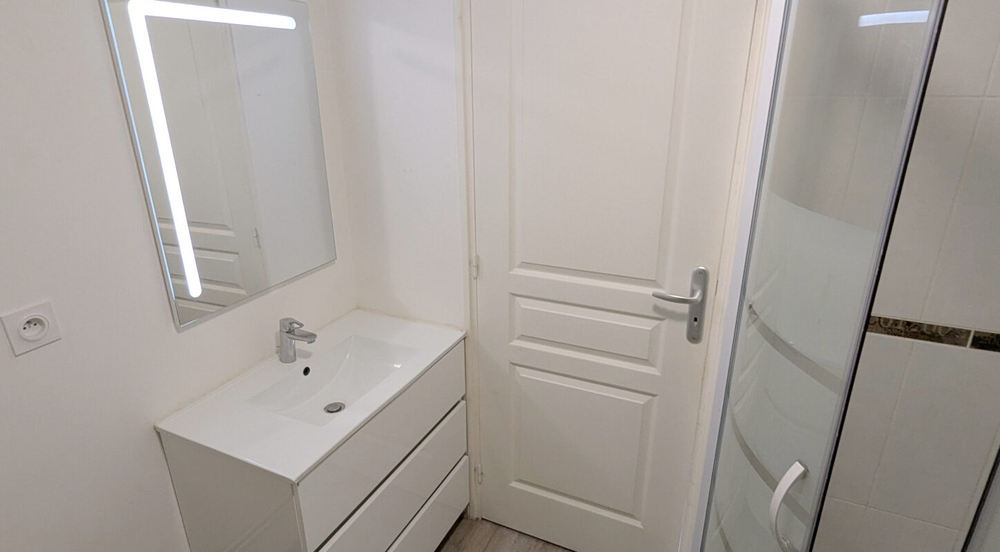 Appartement 2 pièces indépendant avec cave et parking