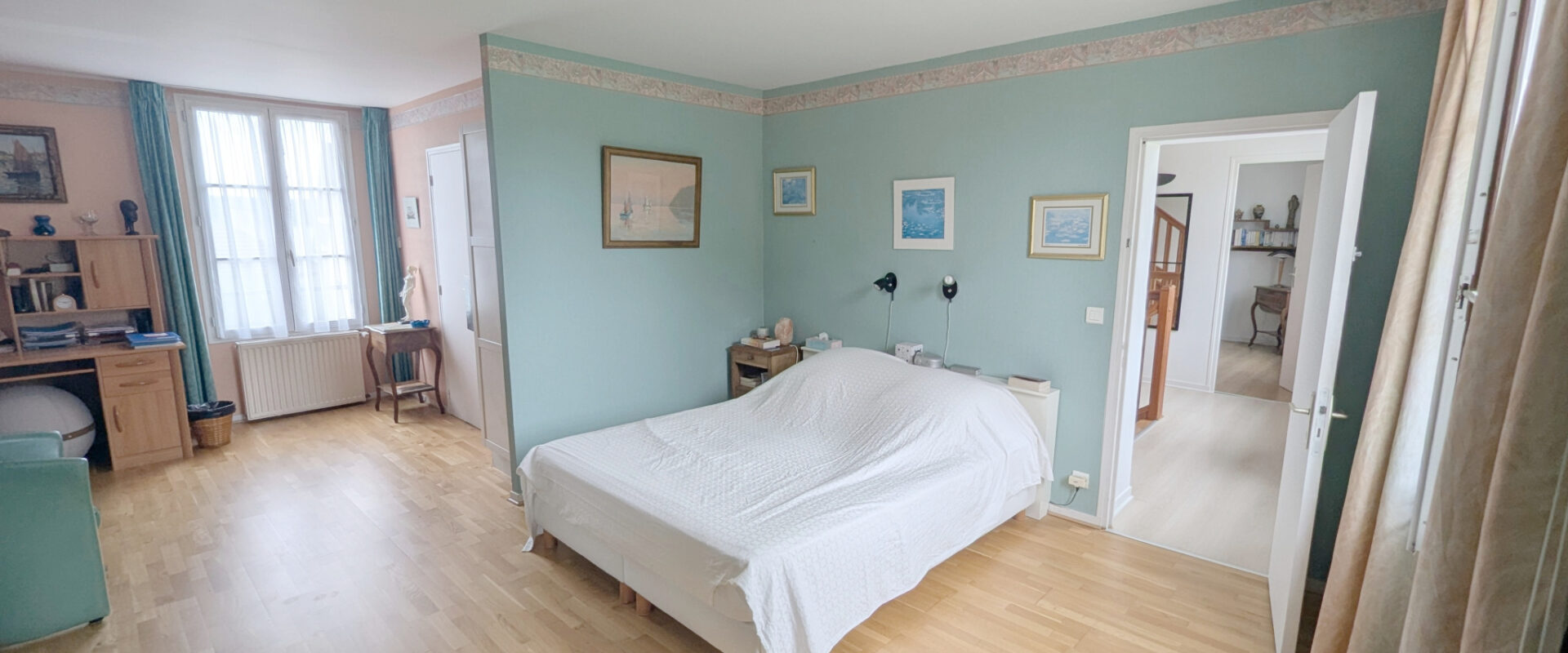 Le charme de l’ancien, maison 7 pièces et 210 m2 env.