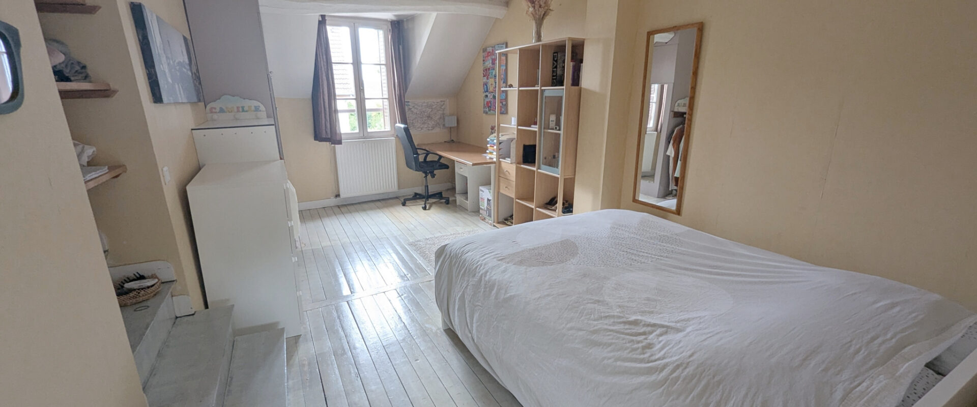 Le charme de l’ancien, maison 7 pièces et 210 m2 env.