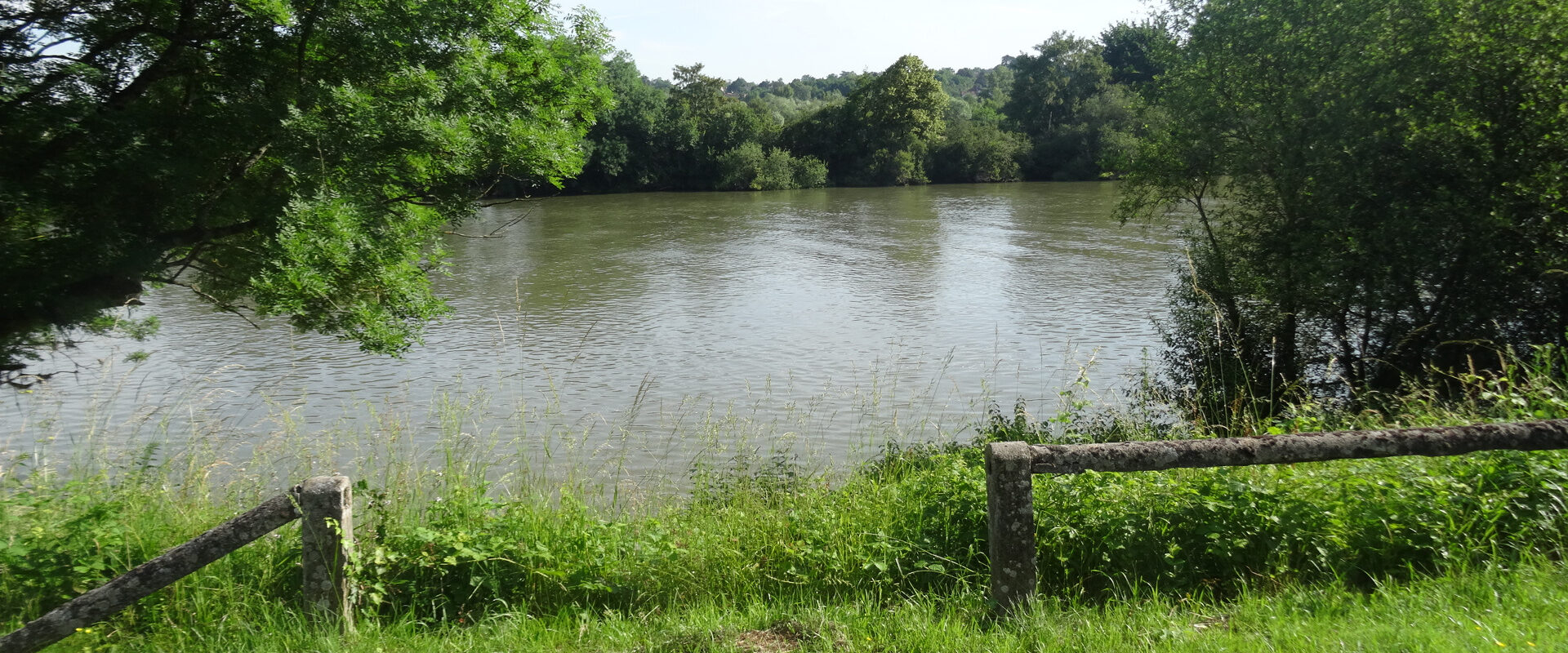 Appartement 2 pièces 29 m2 avec jardin et parking