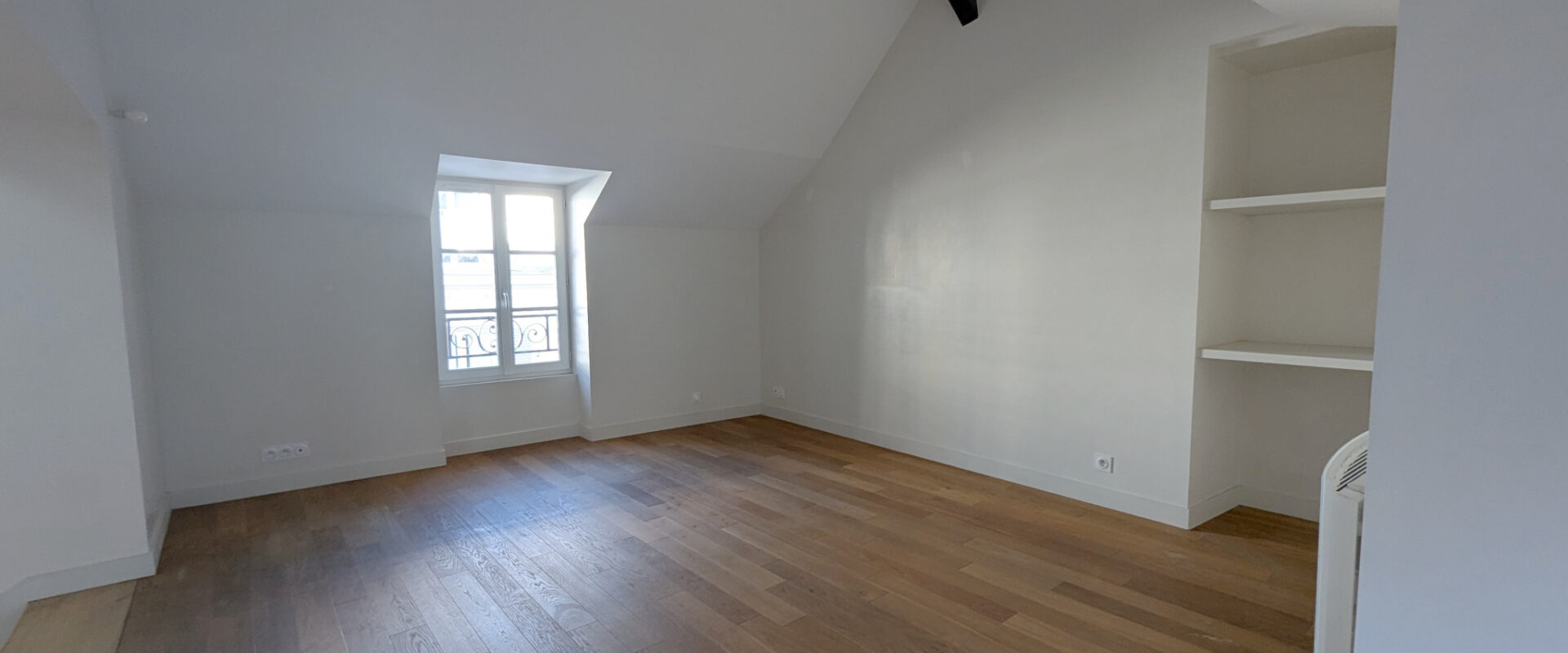 De l’authenticité pour cet appartement 3 pièces en hypercentre !