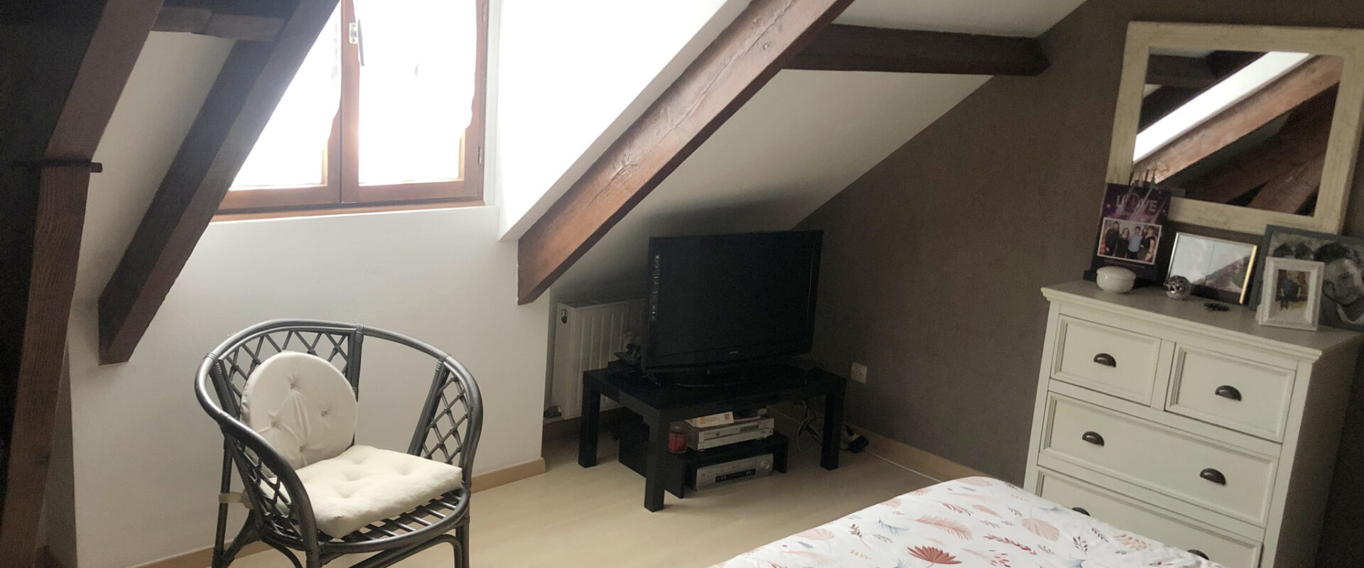 SOUS COMPROMIS. Dans secteur apprécié. aux abords du canal du Loing