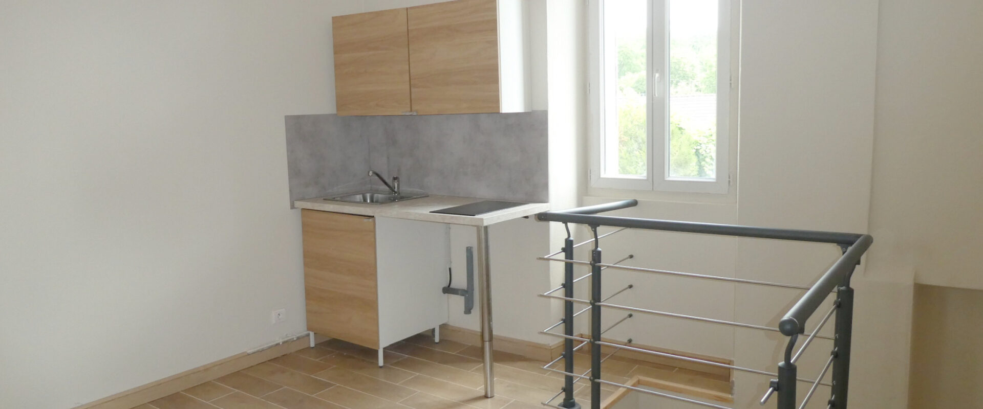 PETIT 2 PIÈCES 24,7 m2 à AVON (77)