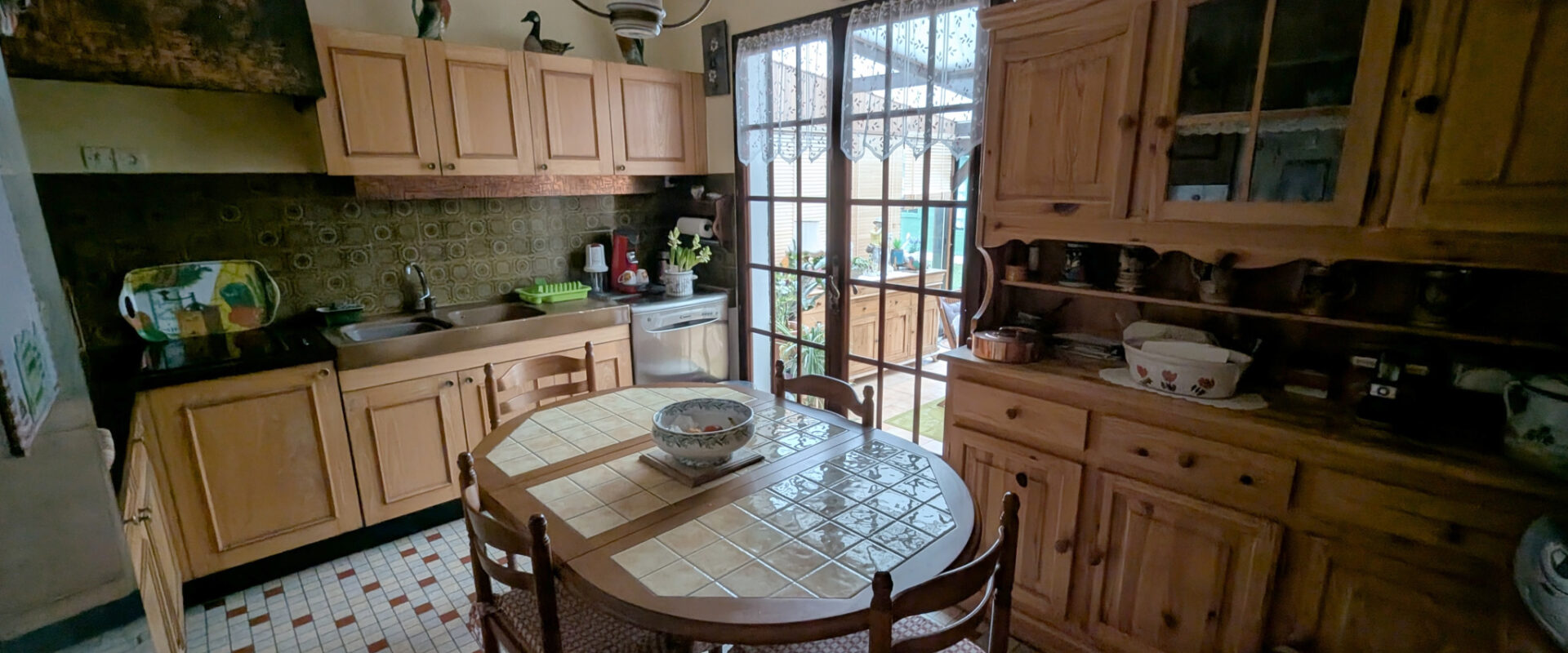 Dans un quartier résidentiel paisible de NANGIS