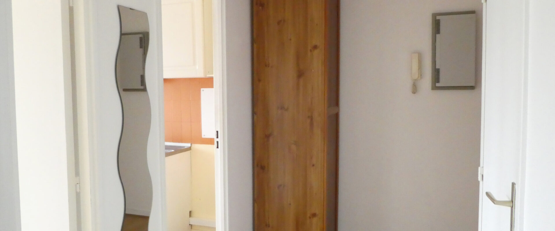 APPARTEMENT 2 PIÈCES en résidence, avec garage