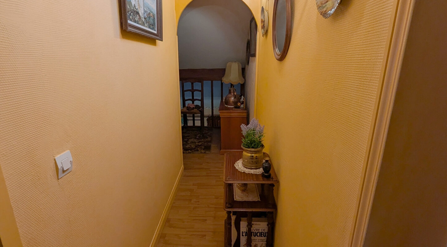 Dans un quartier résidentiel paisible de NANGIS