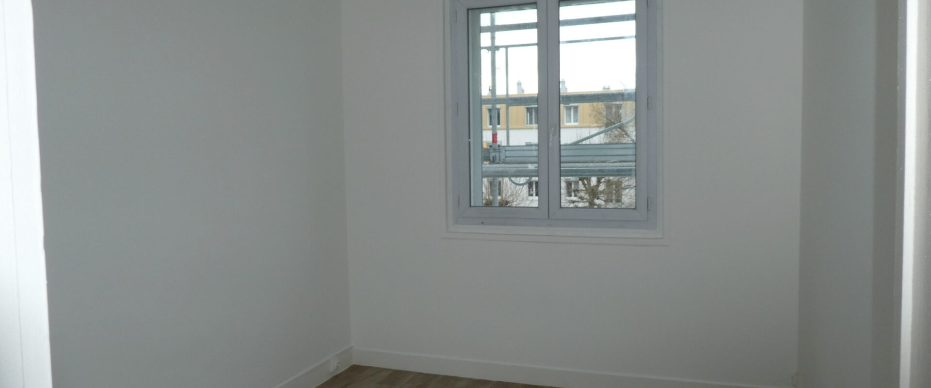 APPARTEMENT 5 PIÈCES en résidence