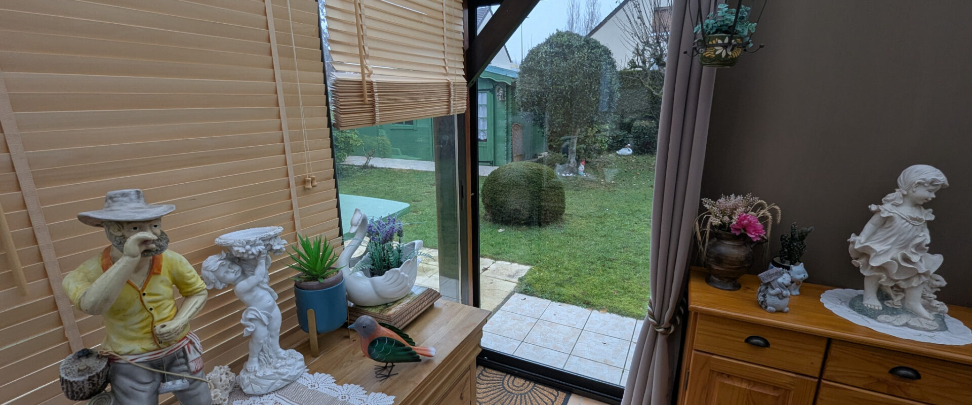 Dans un quartier résidentiel paisible de NANGIS