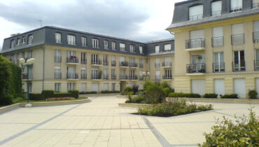 APPARTEMENT 2 PIÈCES en résidence, avec garage