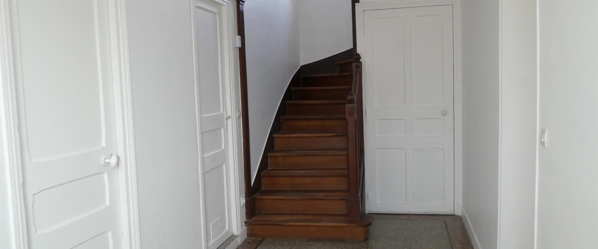 MAISON DE CARACTERE 5 PIÈCES AVEC JARDIN