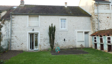 MAISON DE CARACTERE 5 PIÈCES AVEC JARDIN