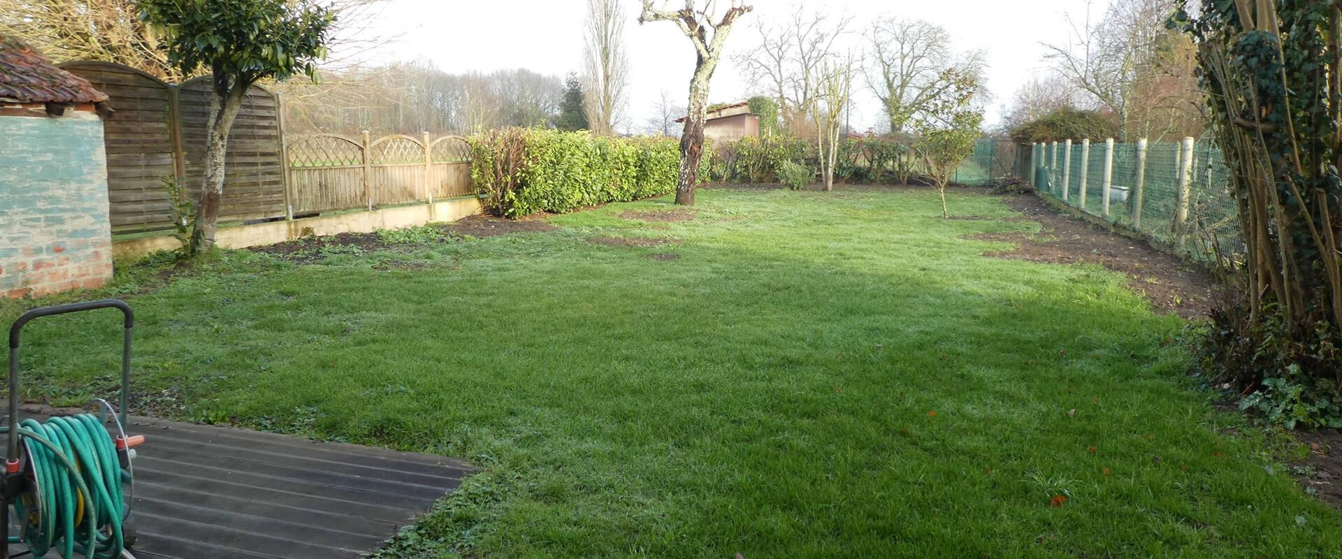 MAISON DE CARACTERE 5 PIÈCES AVEC JARDIN