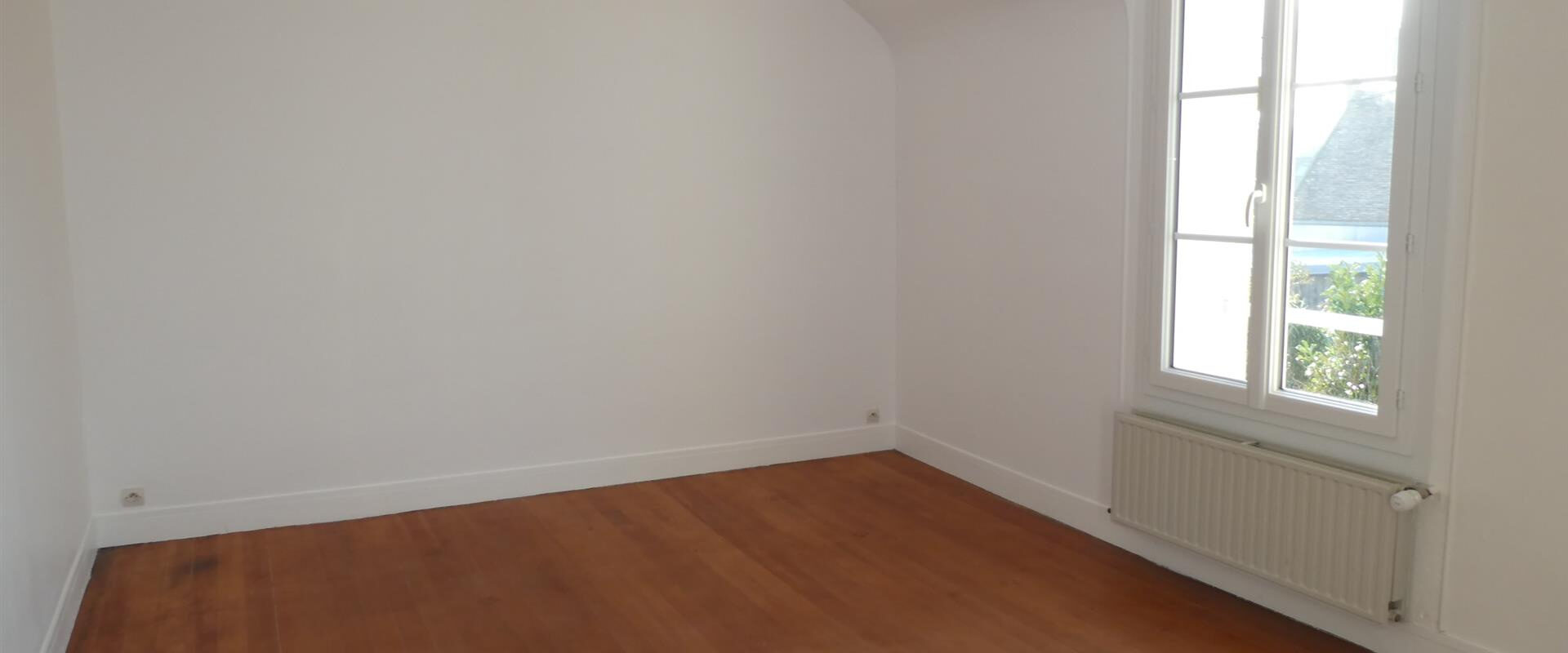 MAISON DE CARACTERE 5 PIÈCES AVEC JARDIN