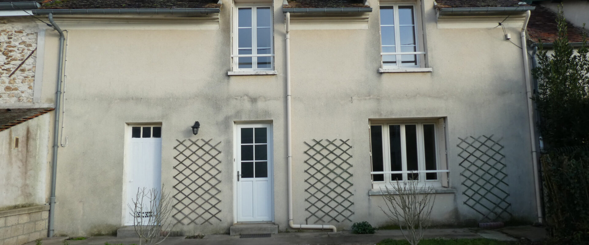 MAISON DE CARACTERE 5 PIÈCES AVEC JARDIN