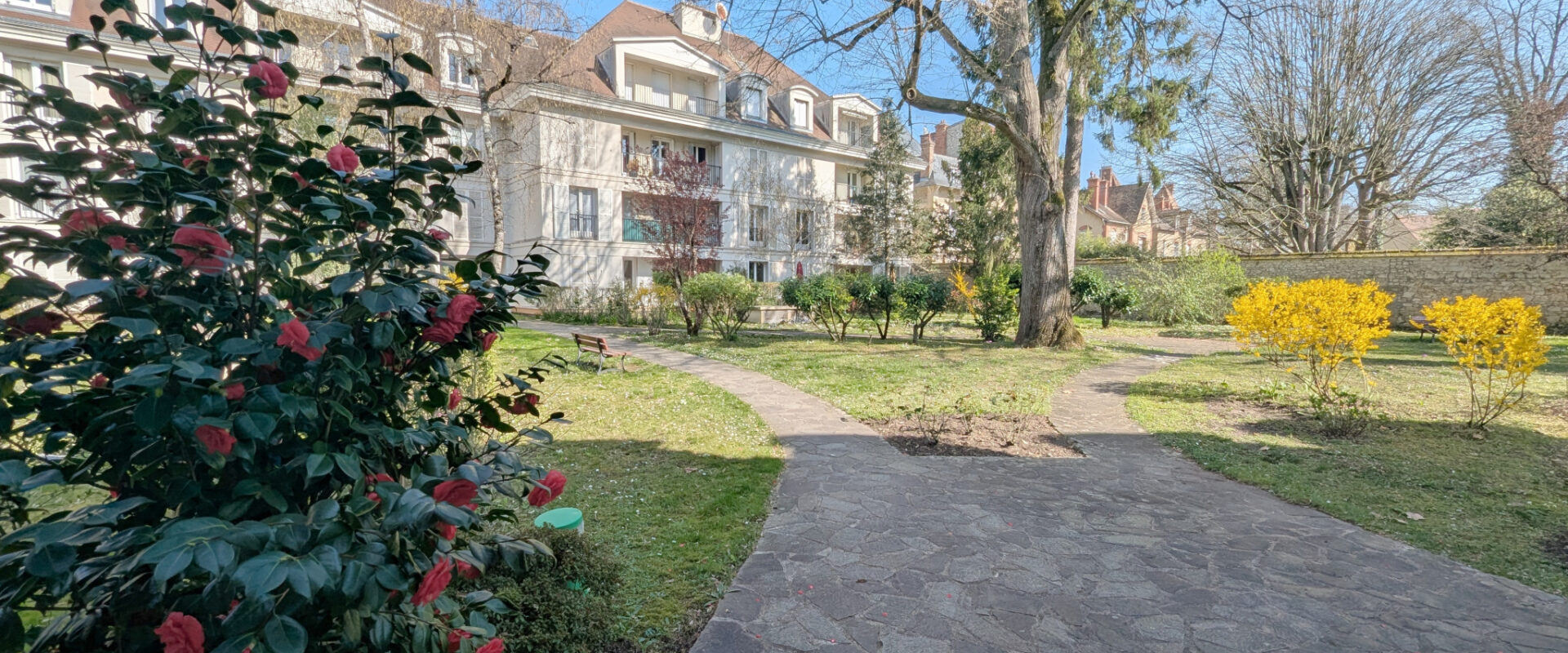 STUDIO RESIDENCE JARDIN DE FRANCE