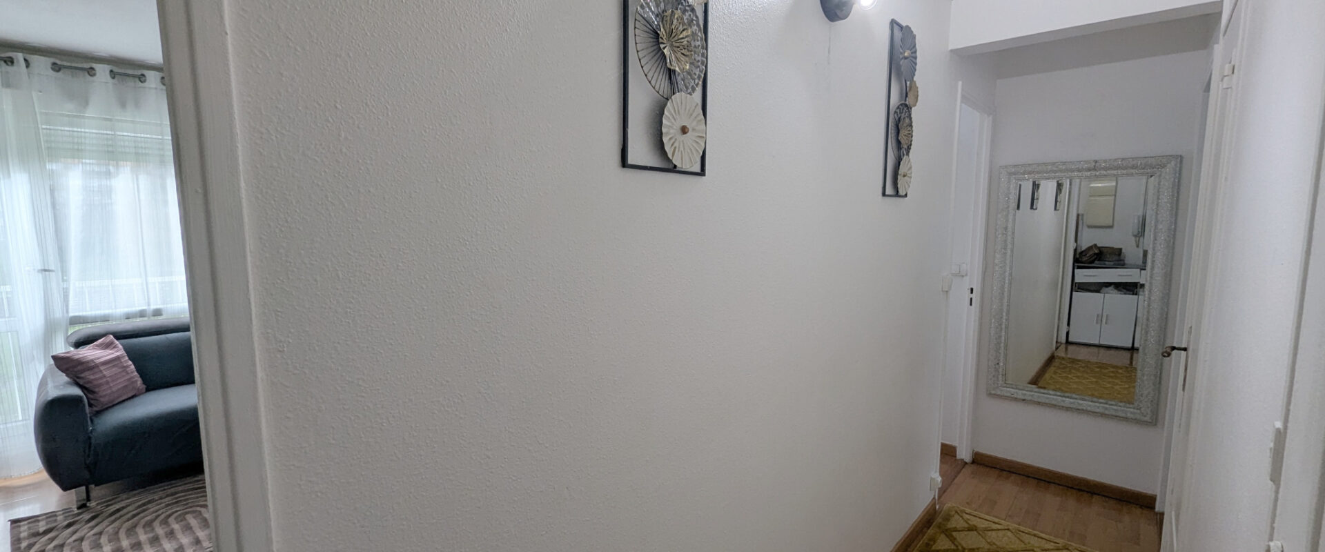 VENDU LOUÉ ! Pour investisseur, appartement 4 pièces et 64 m2.