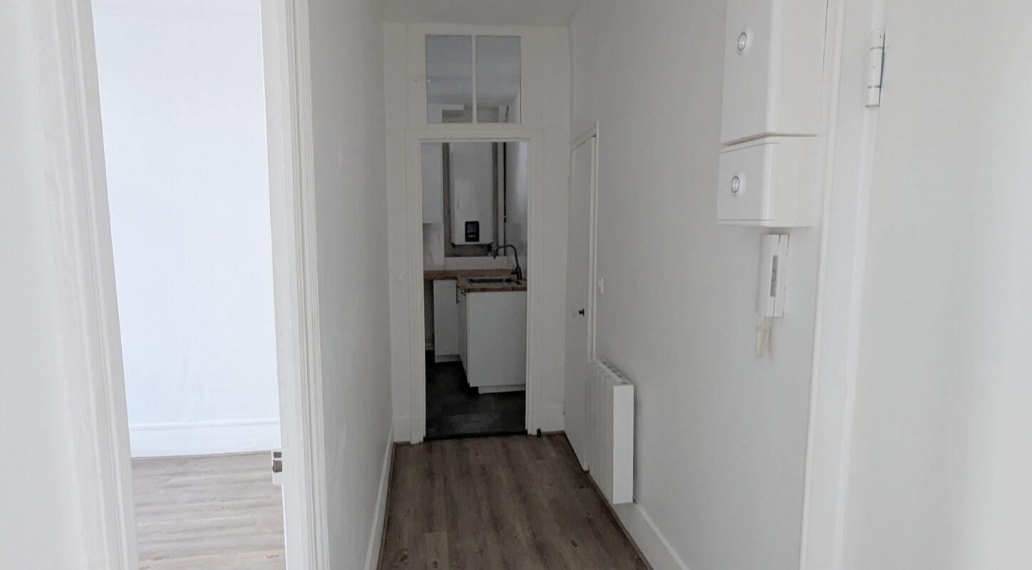 SOUS OFFRE APPARTEMENT 3 PIÈCES EN CENTRE VILLE