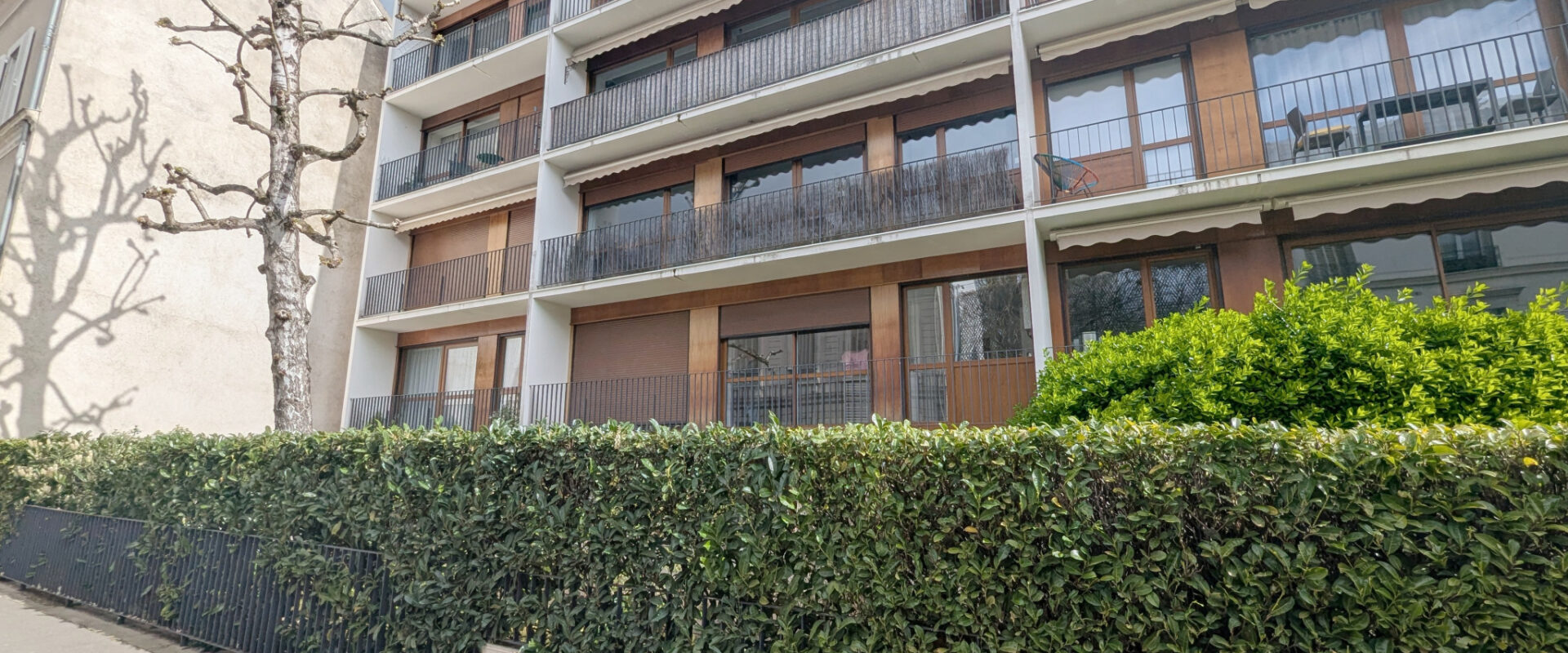 En hypercentre, appartement 4 pièces, 90 m2 env. avec garage en sous-sol.