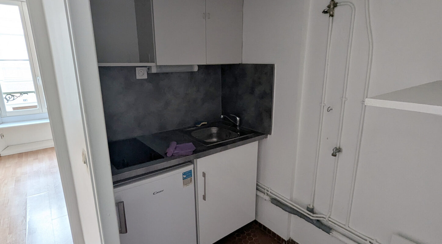 Studio 24 m2 env., centre ville !