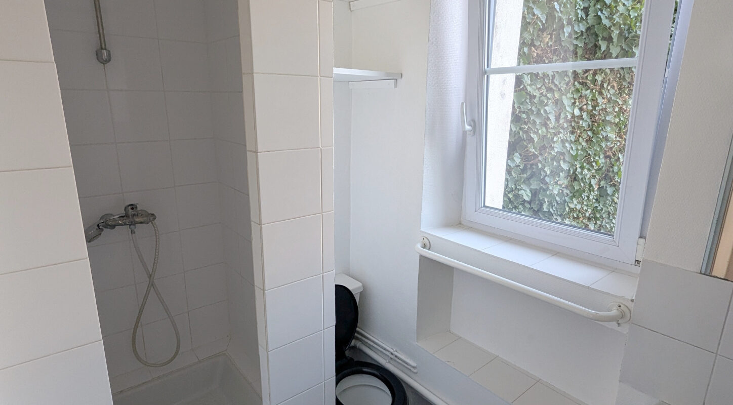 Studio 24 m2 env., centre ville !