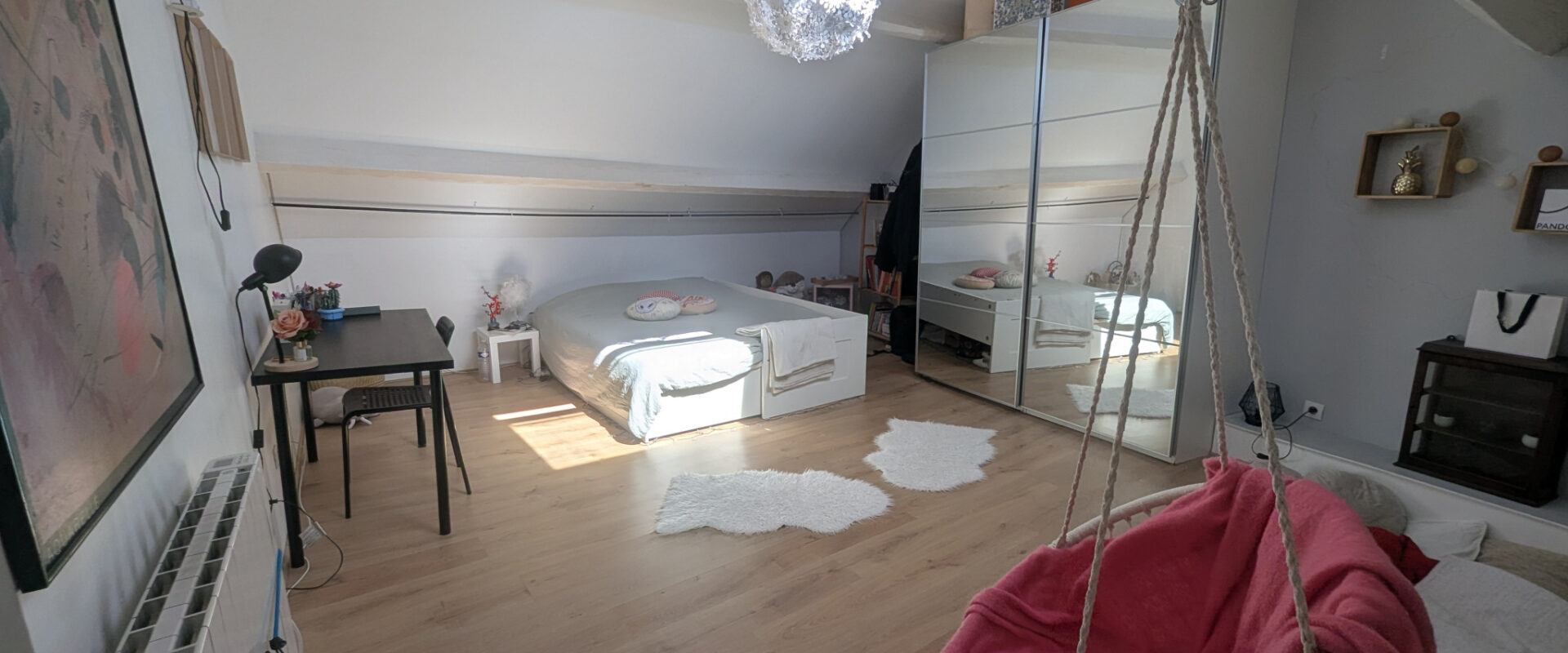 Pour investisseur, immeuble de 5 logements + jardin