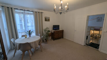 Appartement 4 pièces avec parking, pour investisseur.