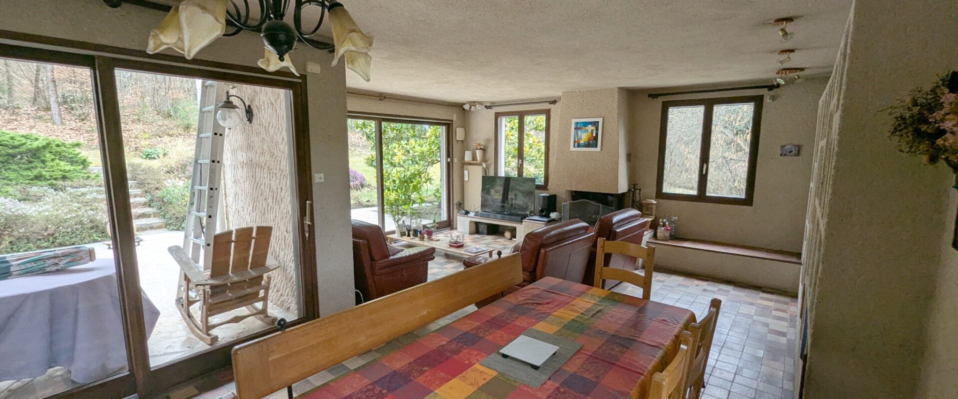 Pour les amoureux de nature en lisière de forêt.