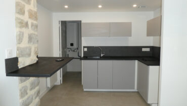 STUDIO NEUF AVEC MEZZANINE