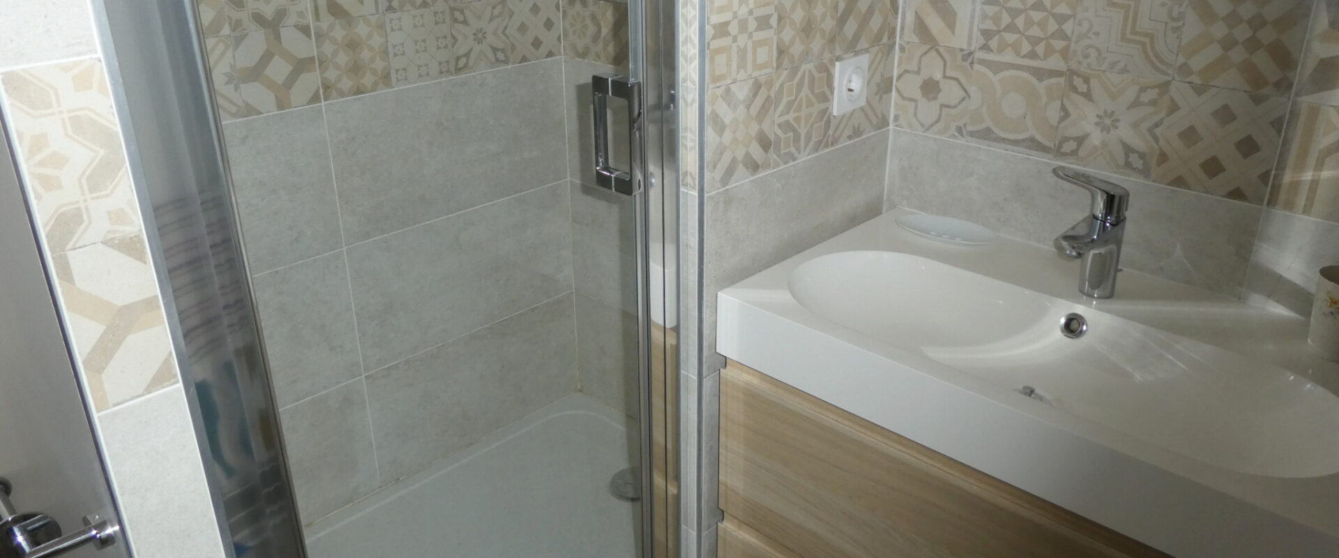 APPARTEMENT 3 PIÈCES MEUBLÉ