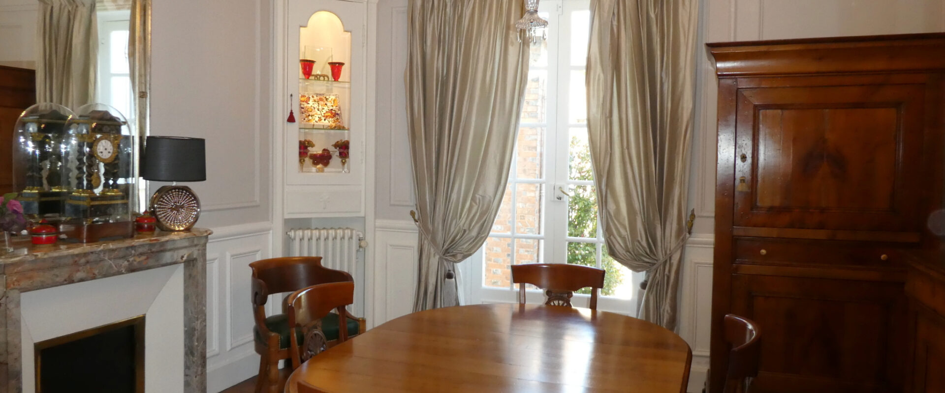 MAISON BOURGEOISE 7 PIÈCES PRINCIPALES A NANGIS (77)