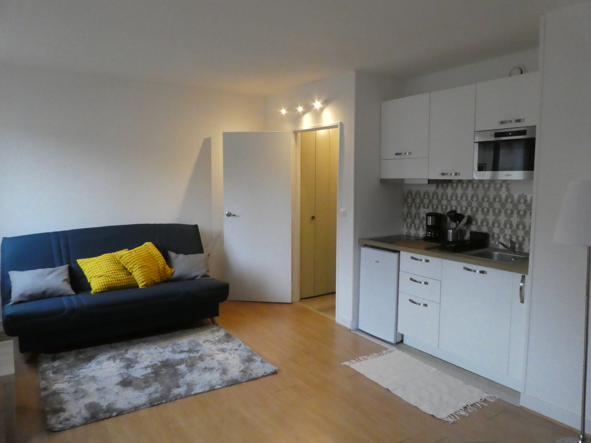 STUDIO MEUBLÉ EN RÉSIDENCE