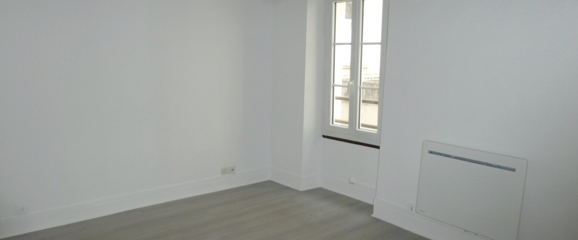 STUDIO avec espace-nuit en centre ville