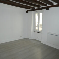 STUDIO avec espace-nuit en centre ville