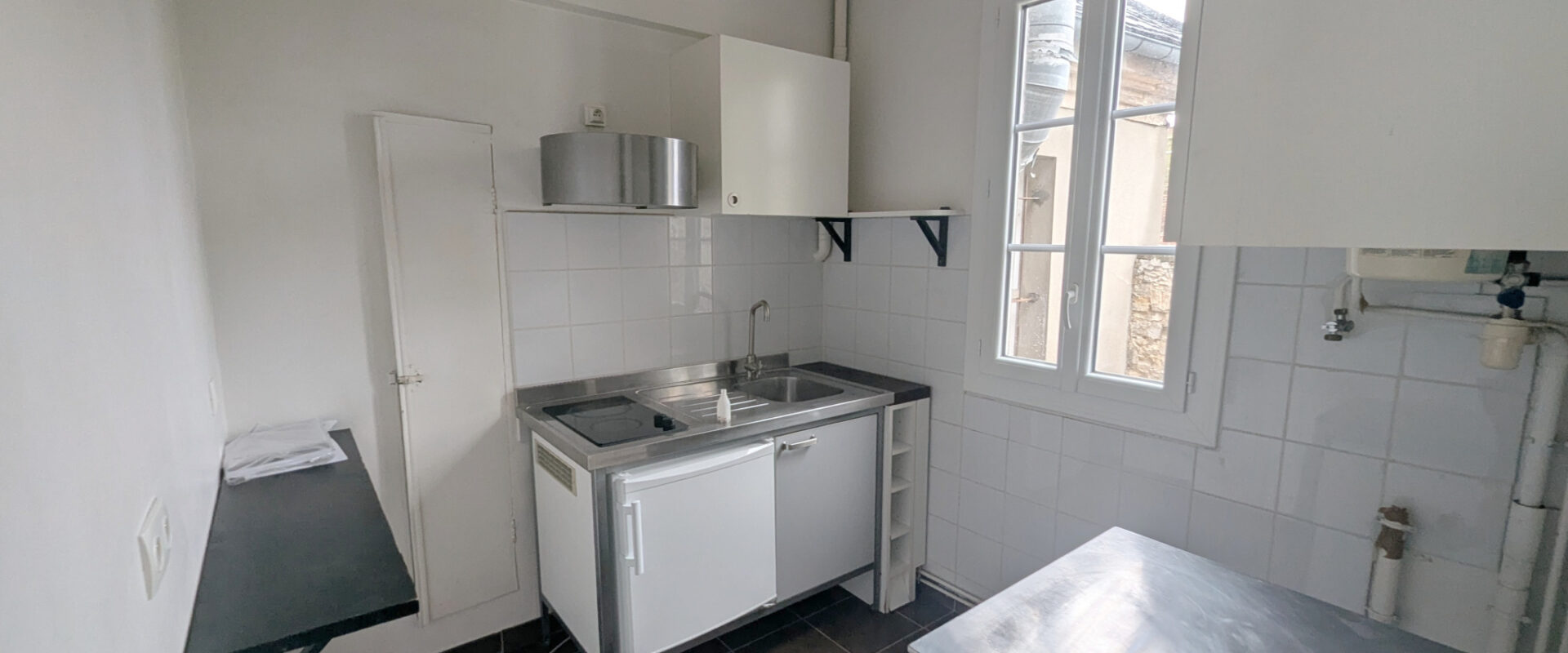 SOUS COMPROMIS. Hypercentre proche château !