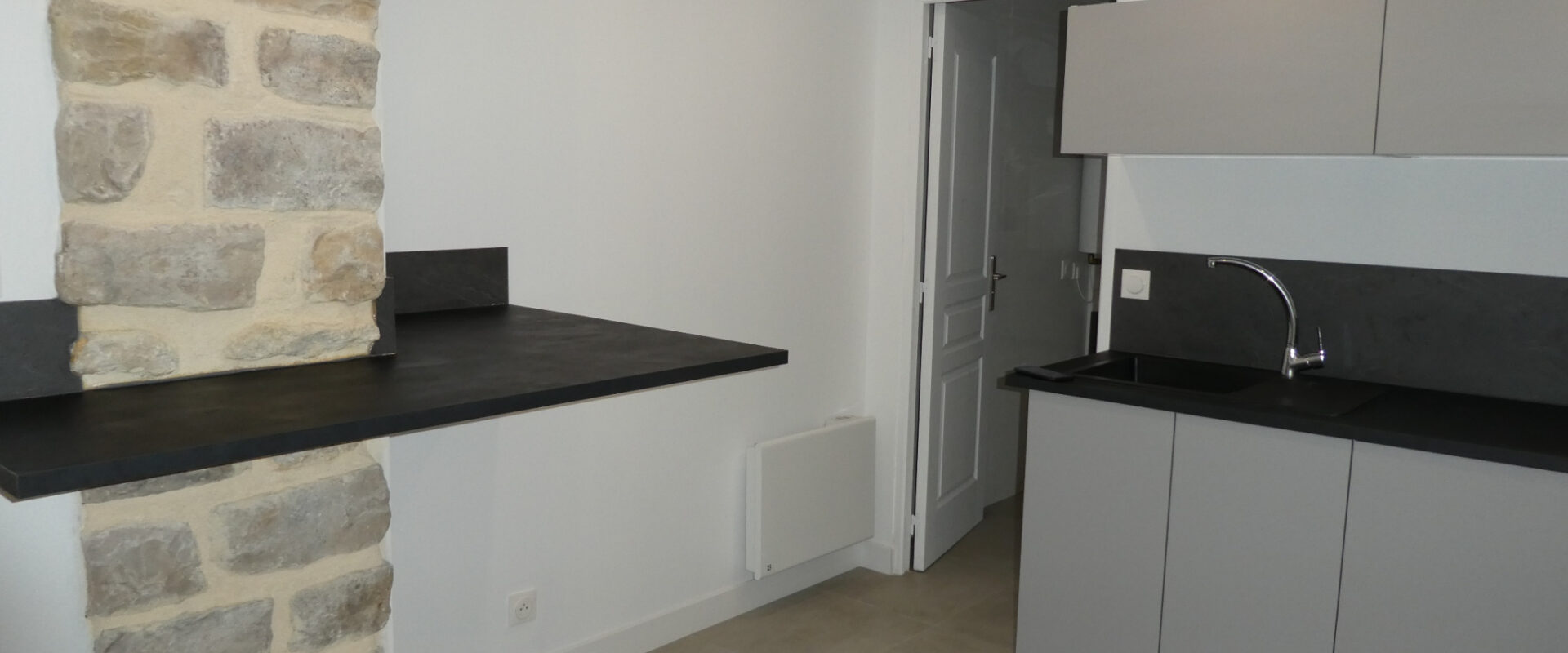 STUDIO NEUF AVEC MEZZANINE