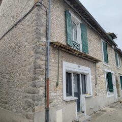 Immeuble de 5 logements + jardin