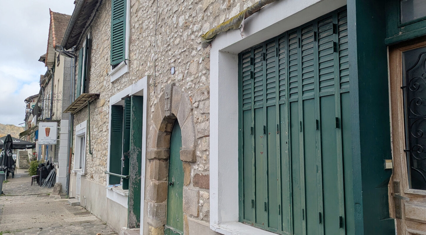 Immeuble de 5 logements + jardin