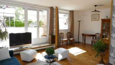 Appartement 3 pièces 70 m2 en hypercentre de Fontainebleau
