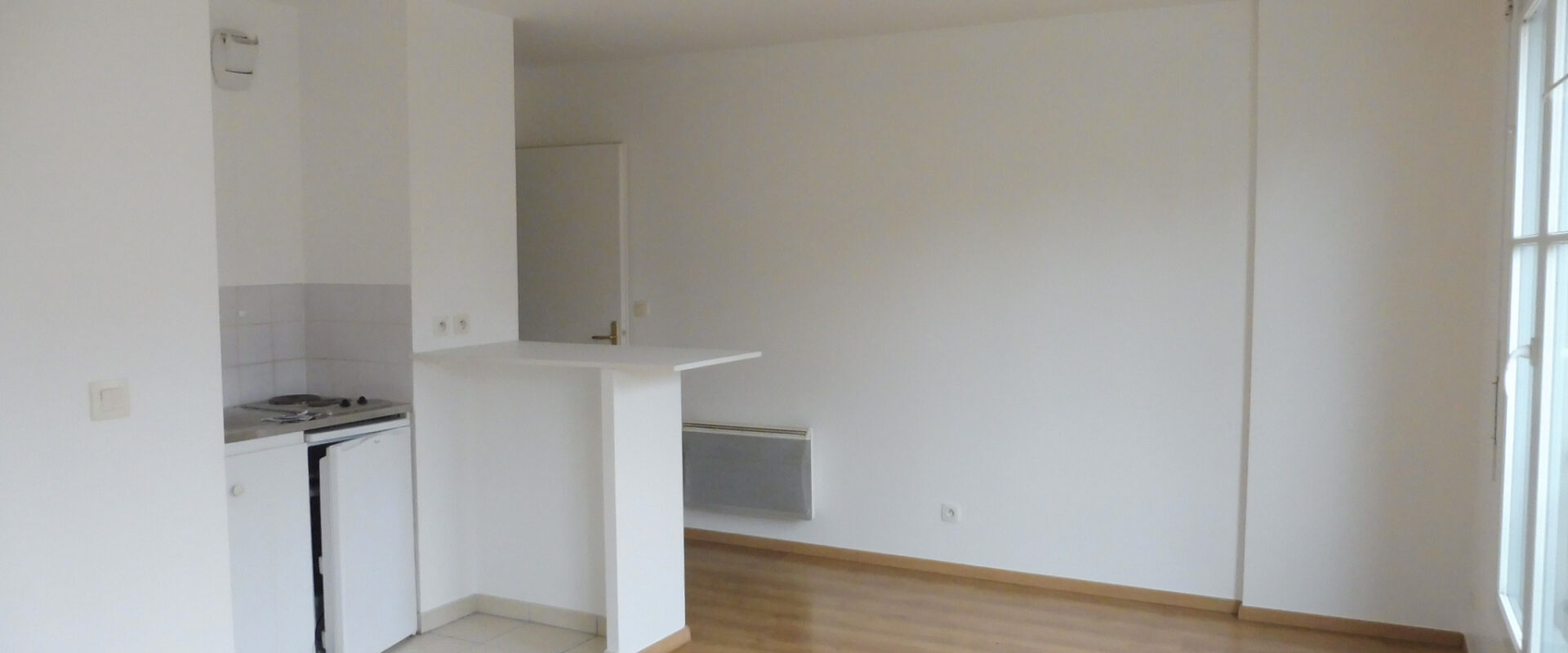 studio 34 m2 en résidence avec cave et parking
