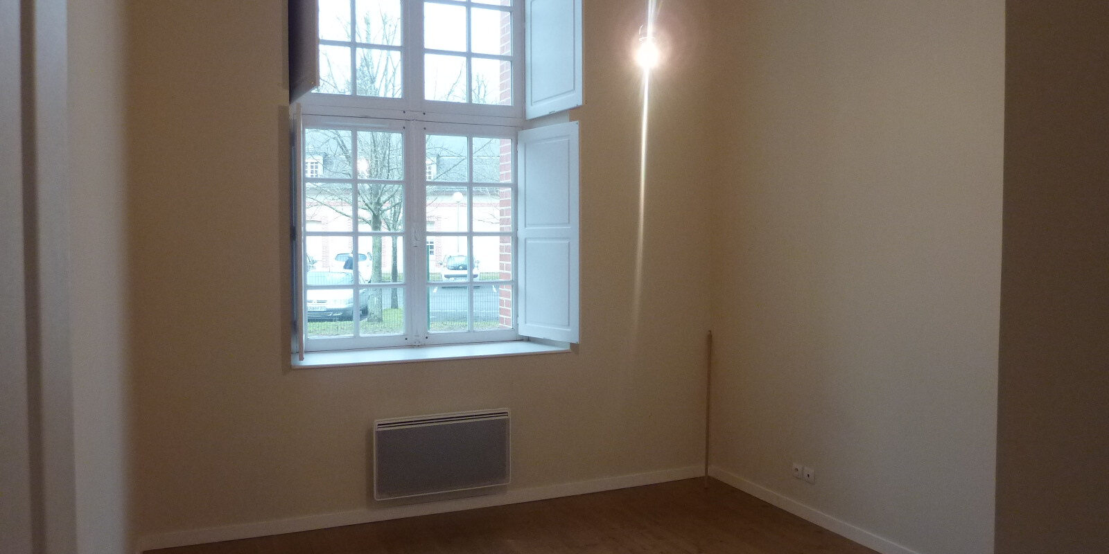 APPARTEMENT 3 PIÈCES 77 m2 avec parking