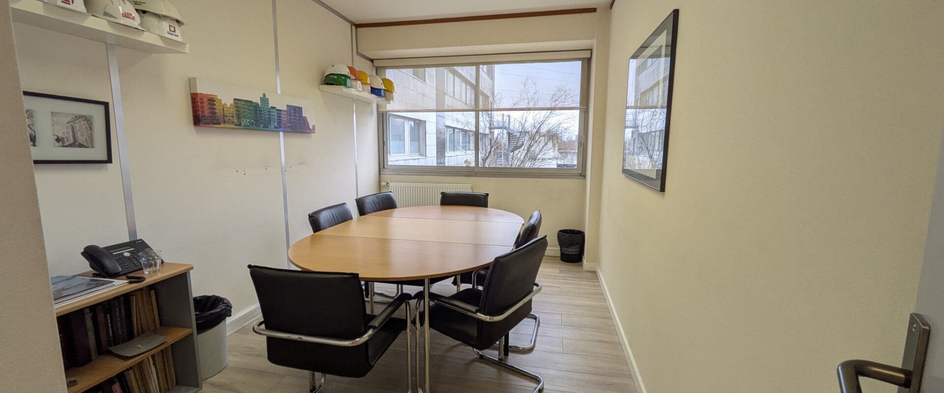 BUREAUX VENDU VIDE